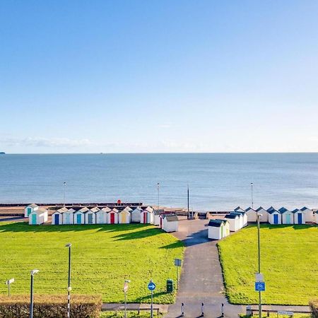 Loveliest Homes Paignton - Sea Front Location With Parking エクステリア 写真